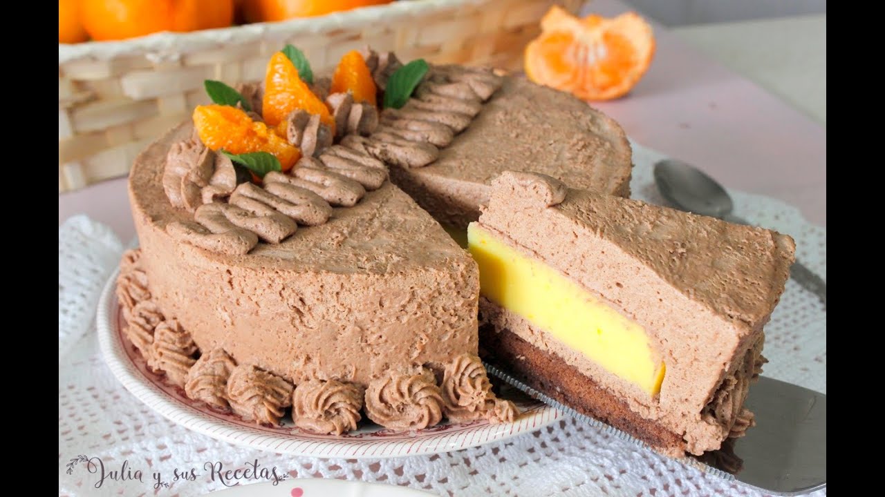 Tarta mousse de chocolate con corazón de naranja