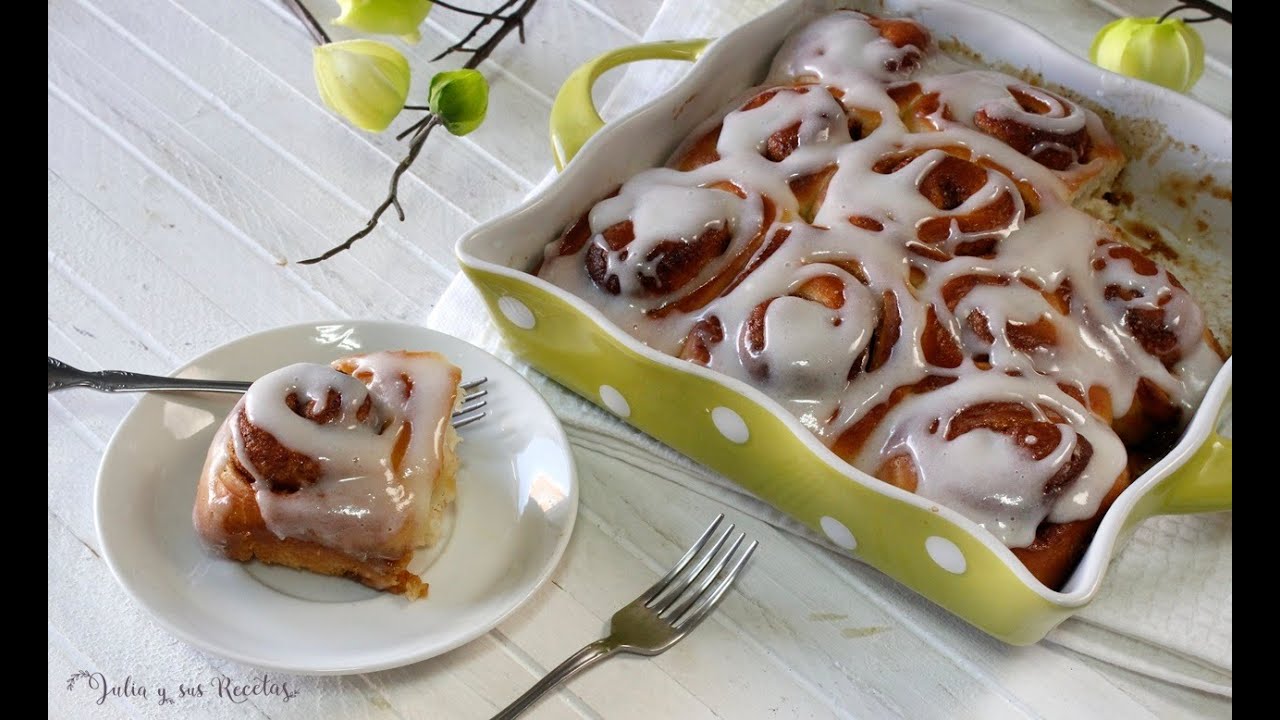 Rollitos de canela o cinnamon rolls tradicionales