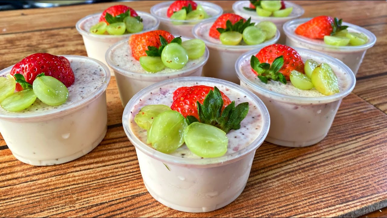 Postre de fresas con crema