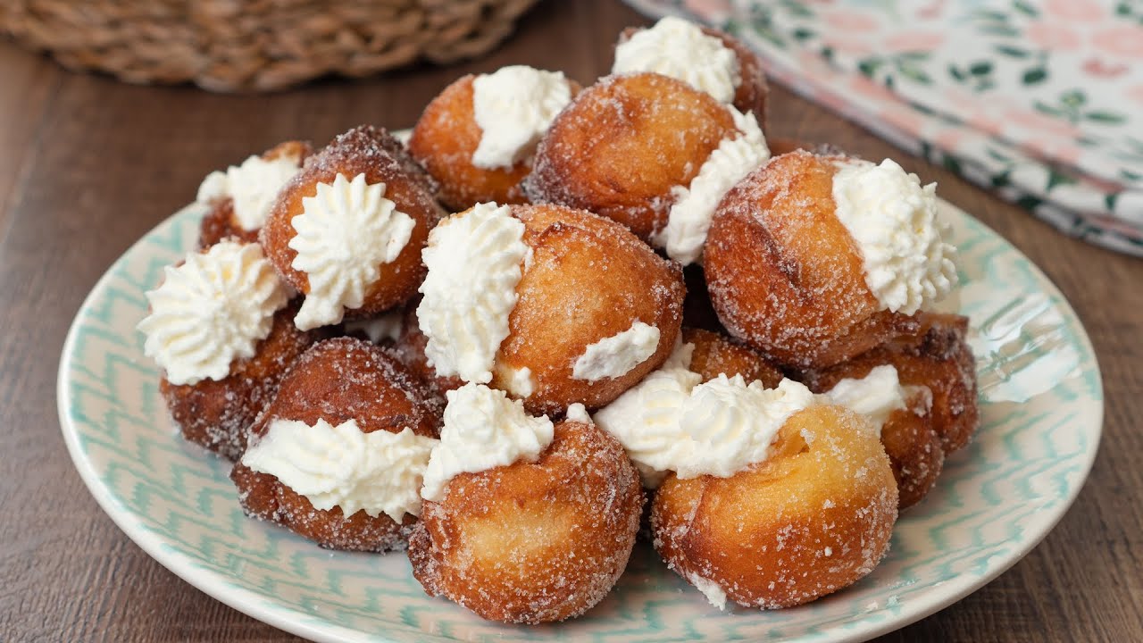 Buñuelos de viento rellenos de nata